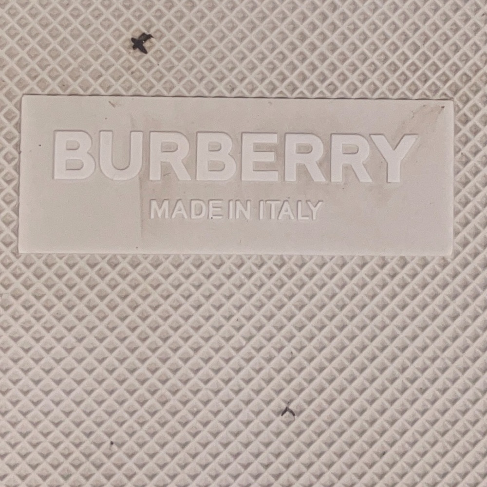 Burberry White Leather Sneakers with Minimalist Design - Picture 10 of 14